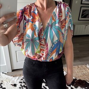 Flying Tomato Colorful Floral V-Neck Women's Top Bodysuit Size Small